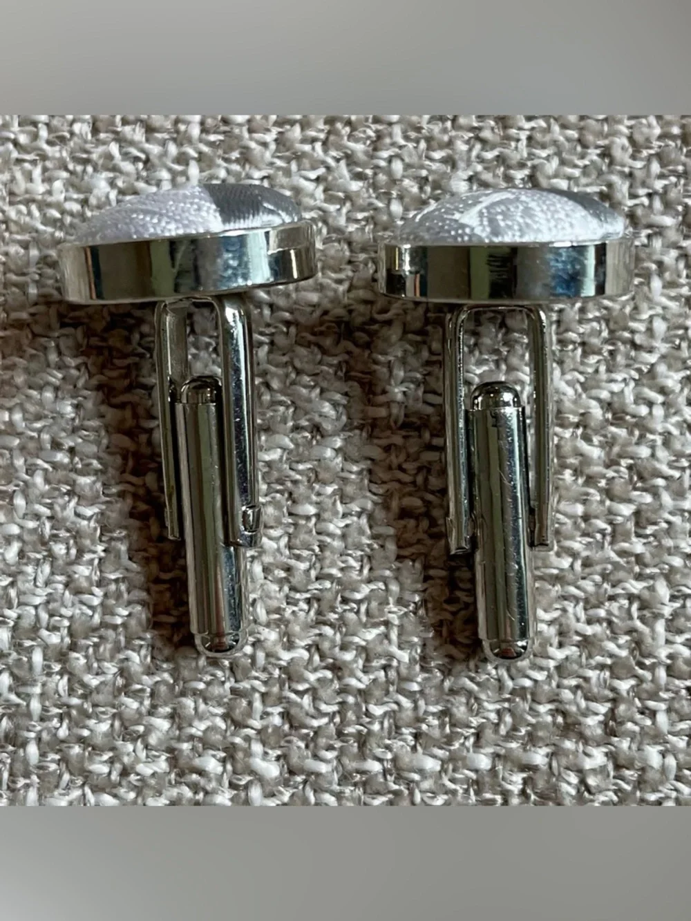 Silvertone Grey White Fabric Round Cuff Links Men’s Professional Wedding Work